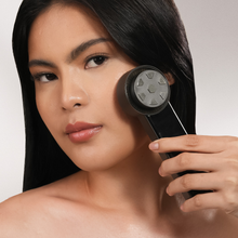 Load image into Gallery viewer, Luxelle RF Beauty Wand - Black