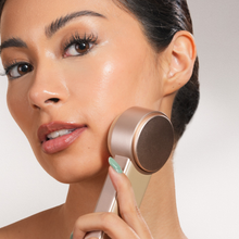 Load image into Gallery viewer, Luxelle RF Beauty Wand - Nude